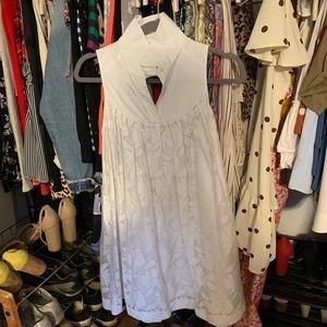 HD in Paris sleeveless white collared dress